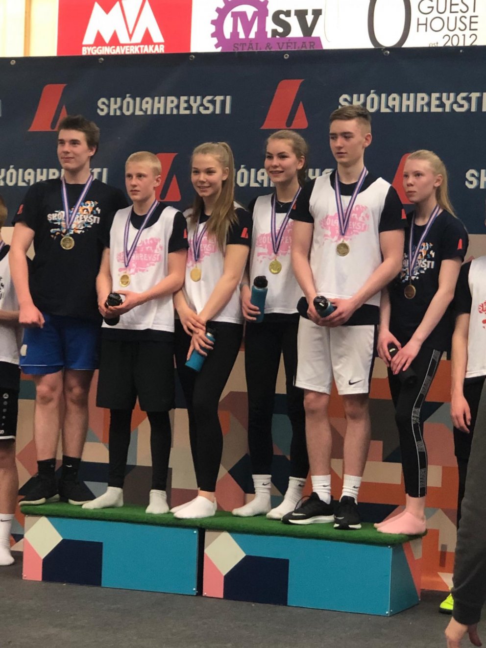 Kjartan, Ólafur, Perla, Auður, Bragi og Ásdís