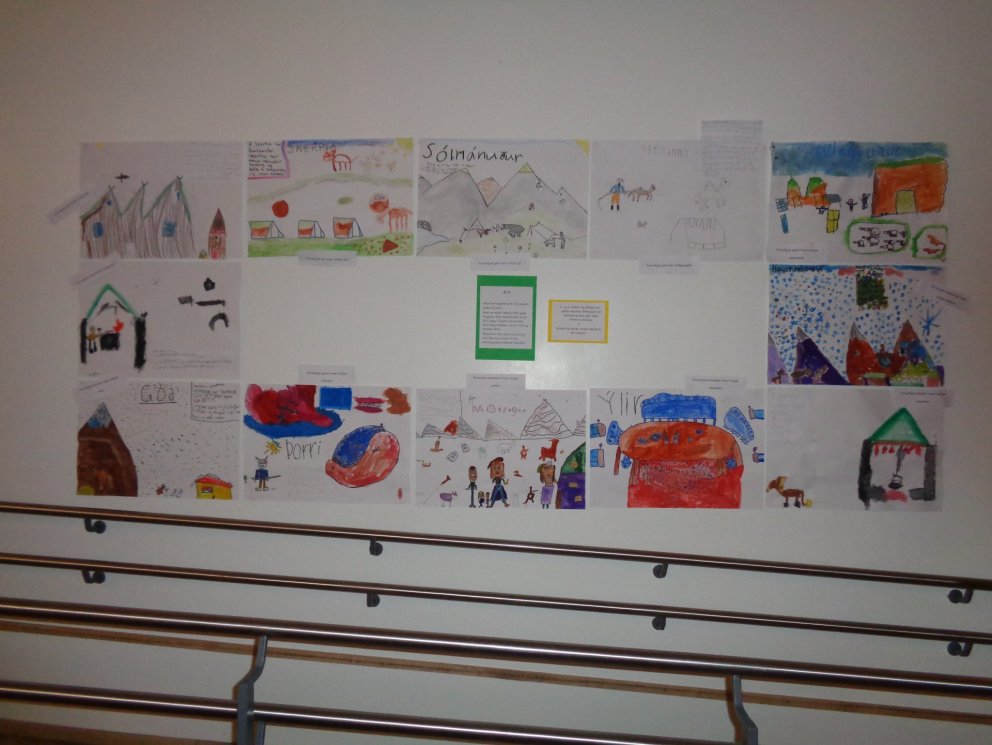 Verkefni um gömlu mánuðina. Samstarf í 1. og 2. bekk.