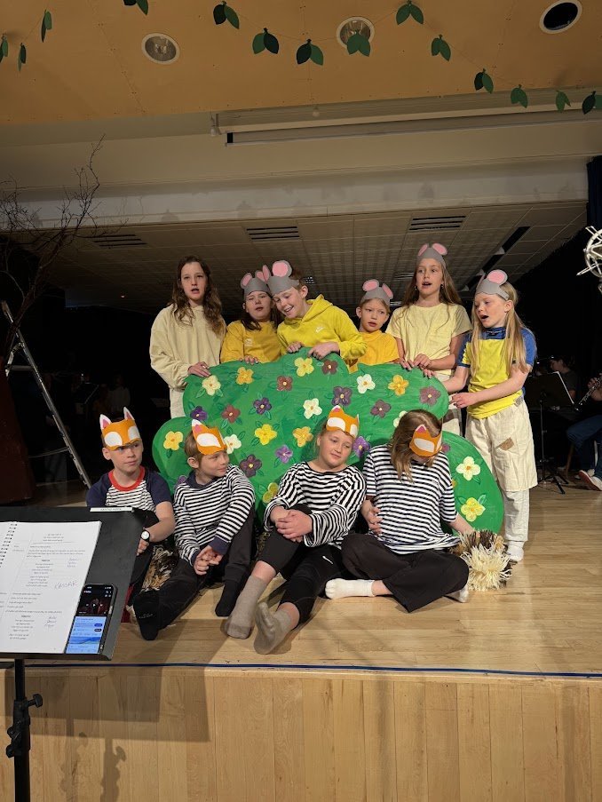 Dýrin í Hálsaskógi og páskafrí