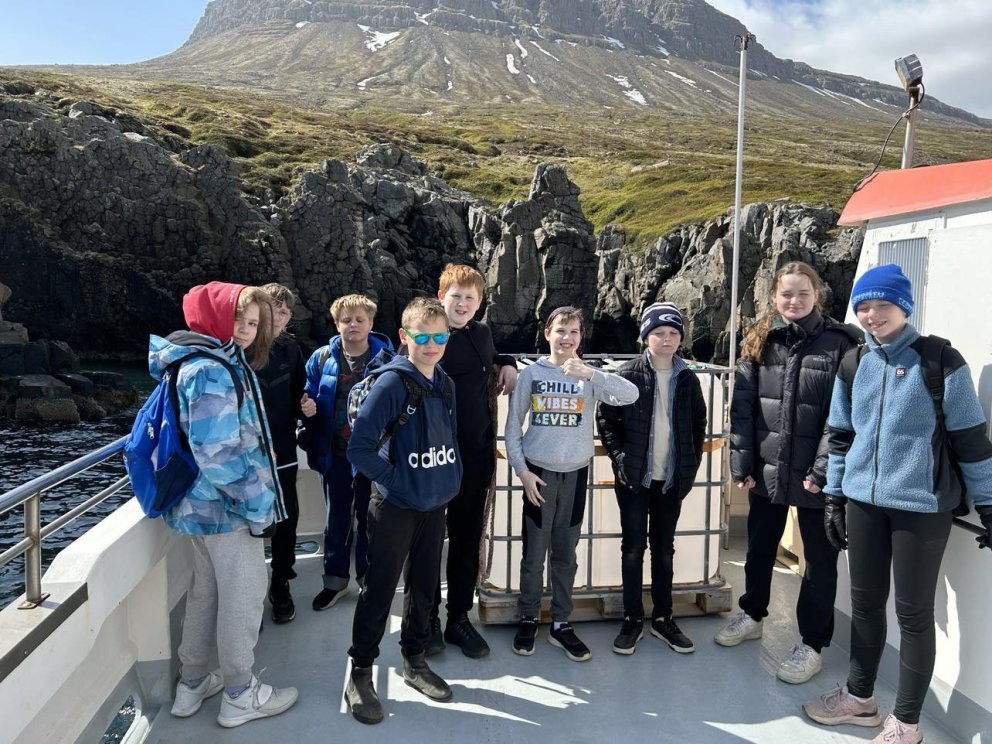 Hópur 7. bekkinga í siglingu