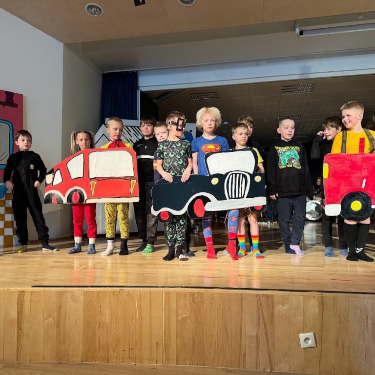 Latibær á árshátíð