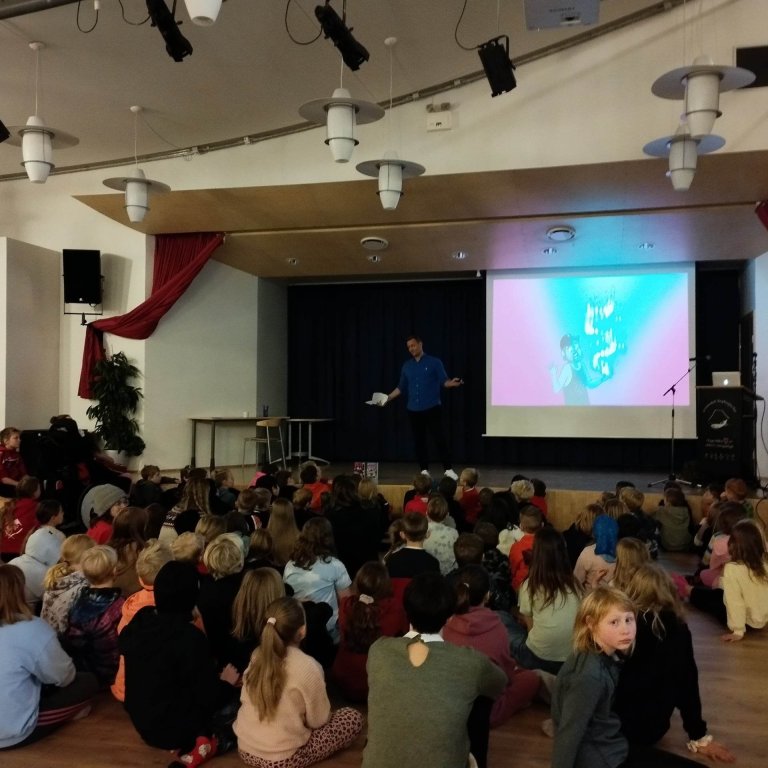 Rithöfundur í heimsókn