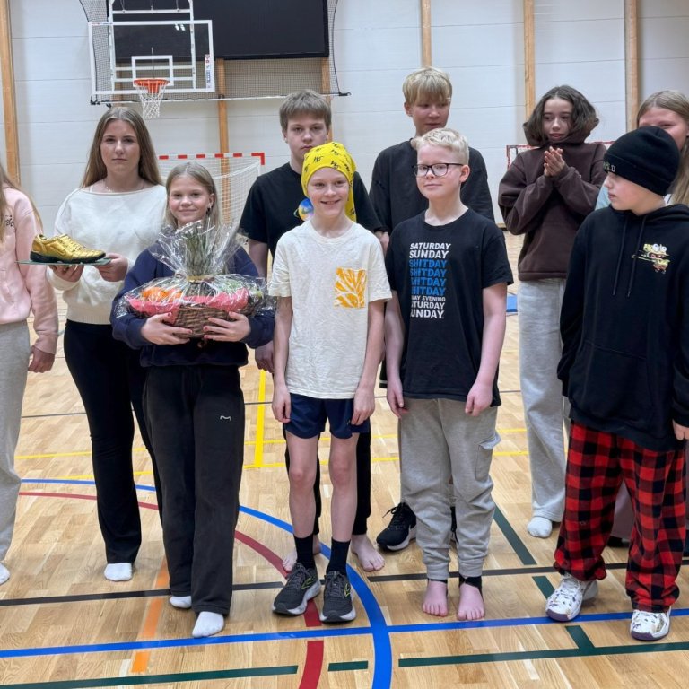 Göngum í skólann - Gullskórinn afhentur