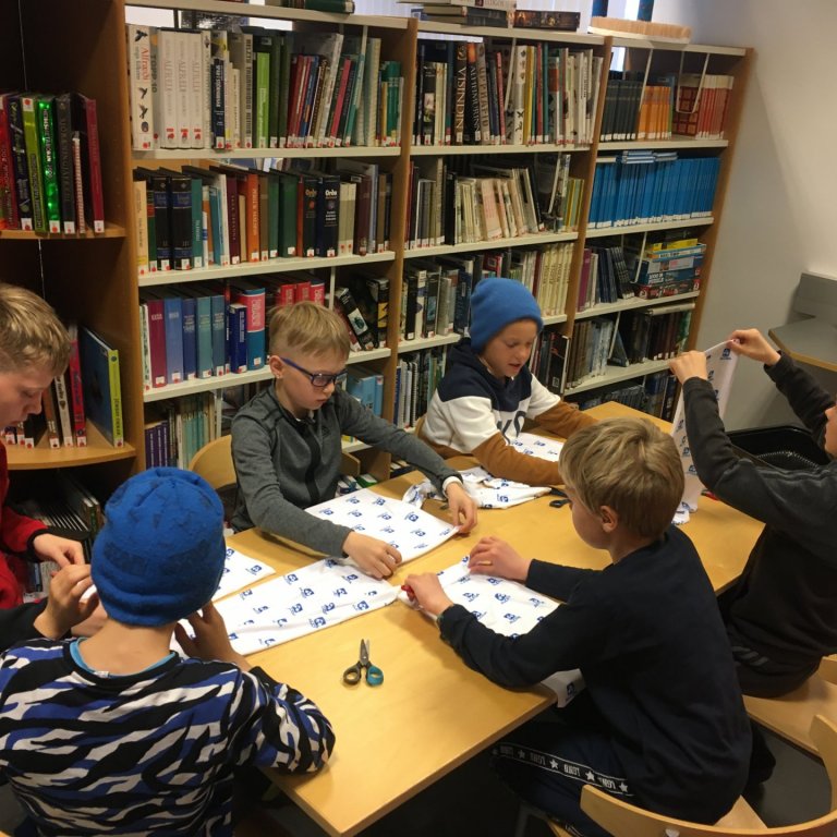 Umhverfishópurinn okkar að störfum