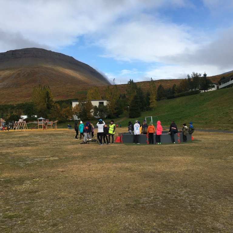 Samkomutakmarkanir og börn