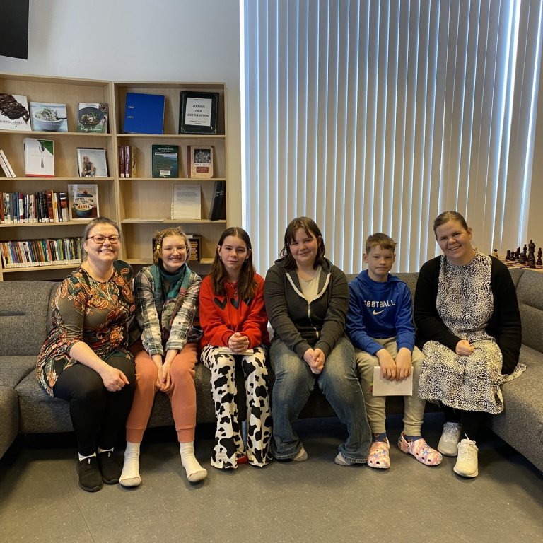 Þuríður Haraldsdóttir þjálfari hópsins ásamt Svövu Gerði Magnúsdóttur umsjónarkennara